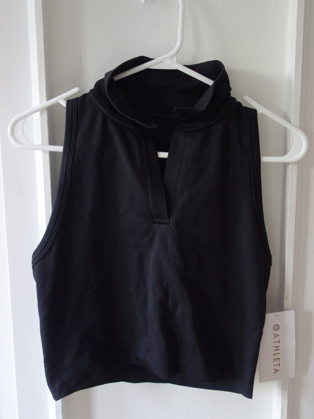 Athleta Black Mock Neck Ribbed Sleeveless Camisole